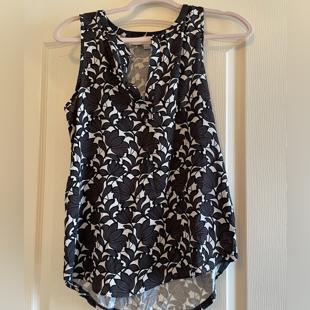LOFT Black and White Floral Blouse